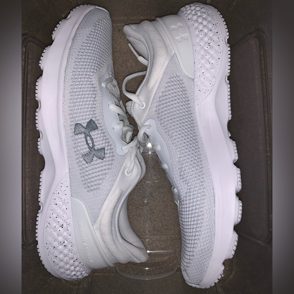 Under Armour - Charged Escape 4 - New- Size 10 - Men’s Running Shoes